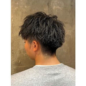 ビジネス束感×ツイストパーマ