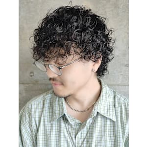 プードルパーマ　スパイラル　ハイライト　ツーブロ　マッシュ