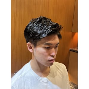銀座　理容室　ツーブロック　ナチュラル刈り上げ