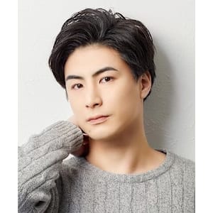 定番アップバング七三ビジネススタイル