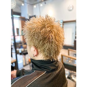 【IRIE HAIR赤坂】スパイキーショート×ブリーチカラー