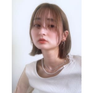 抜け感ボブヘア