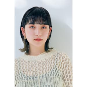 インナーカラー×黒髪×ワイドバング【池袋・池袋東口】