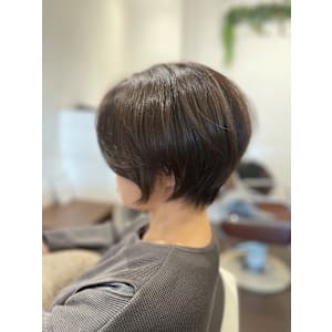 ショートボブ