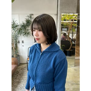 オリーブカラー×韓国風ボブ