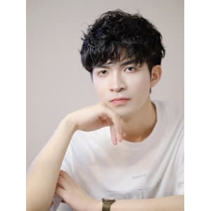 ナチュラルパーマ＋ショートマッシュ