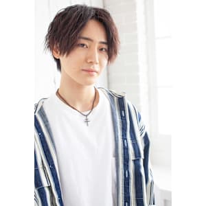 ツイストスパイラルパーマ/センターパート