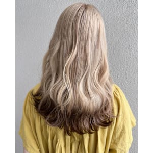 タヌキカラー_ホワイトベージュ_毛先ブラウン_オンブレ2