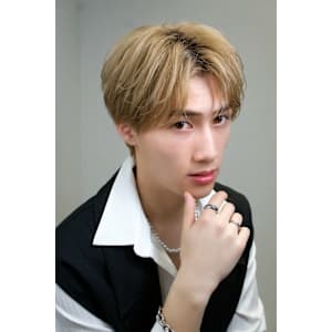 センターパート - メンズヘア整形サロン GOALD 名古屋 栄【メンズヘアセイケイサロン ゴールド ナゴヤサカエ】掲載中