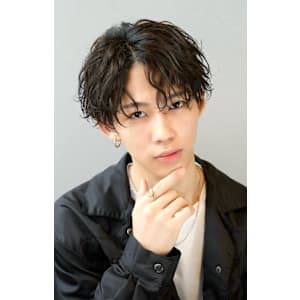 センターパート - メンズサロン GOALD 名古屋名駅【メンズサロン ゴールド ナゴヤメイエキ】掲載中