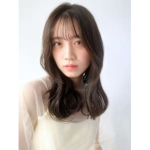 透明感ナチュラルミディアムヘア