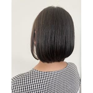 ショートボブ/透明感/グレージュ