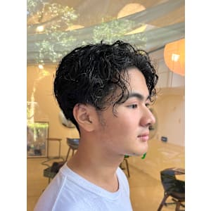 くせ毛メンズショート