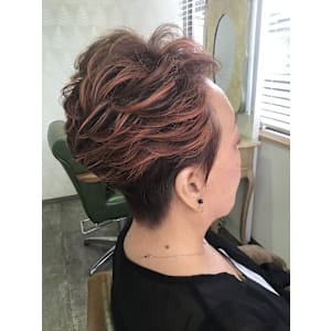 ハイライトヘア - L.O.T.　Hair Resort【エルオーティー　ヘアリゾート】掲載中
