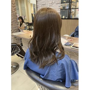 くすみオリーブ