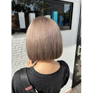 ミルクティーベージュ