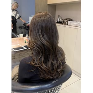 グレージュカラー