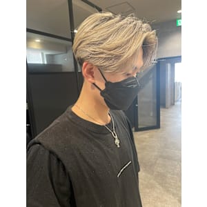 _WHITE 鳳店×ショート