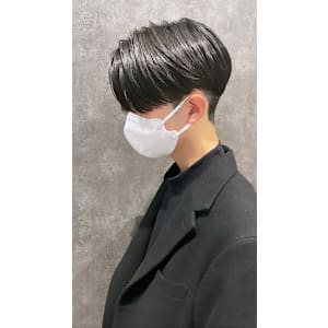 _WHITE 鳳店×ショート