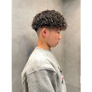 _WHITE 鳳店×ショート