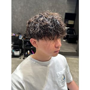 _WHITE 鳳店×ショート