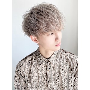 _WHITE 鳳店×ショート