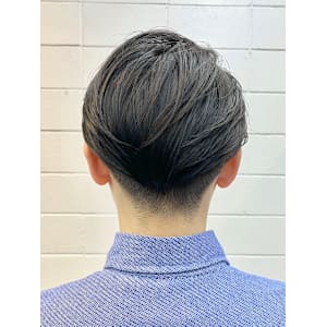 大人メンズ刈り上げツーブロック前下がりボーイッシュショート