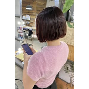 ボルドー/ぱっつんボブ