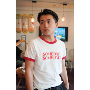 ビジネスシーンにも適したメンズショートスタイル