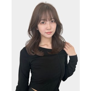 艶感前髪ワンカールサイドバングくびれ丸みヘア美髪大人美人