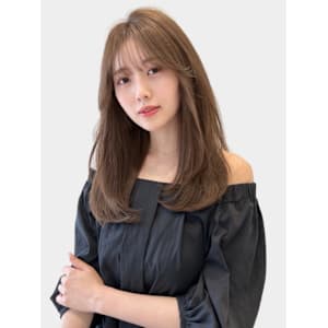 くびレイヤーグレージュエモージュ大人ショート小顔似合わせ