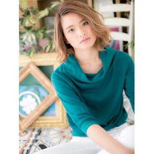 インナーカラーオレンジカラー小顔大人ボブ　ニュアンスカラー