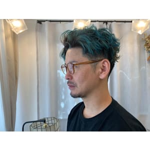 大人のショートレイヤースタイル