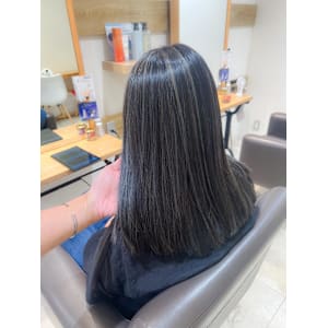 白髪ぼかし　セミディ　シアーカラー　【藤沢　藤沢駅】