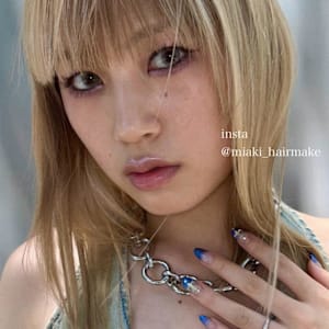 ＊強さの中に女性らしさのあるメイク