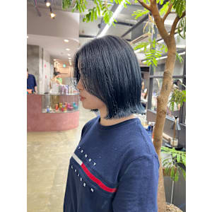 ブルーブラック×ボブ