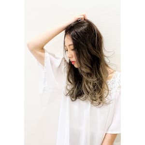 【SOHO NEWYORK銀座】ハイライトバレイヤージュ