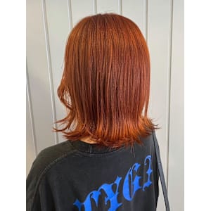 ハイトーンオレンジ 外国人風 外ハネミディアム ブリーチ