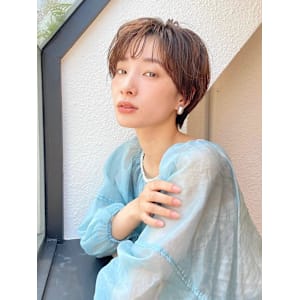 前髪長め大人ひし形ショート20代30代40代表参道