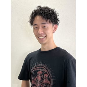 【平山明樹】ツイストスパイラルパーマ／メンズカット