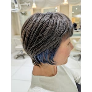 《脱白髪染め》ショート×ブルーイヤリングカラー【我孫子】 - AVENIR 我孫子店【アブニールアビコテン】掲載中