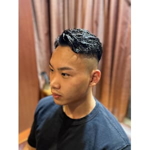 銀座　理容室　フェードカット