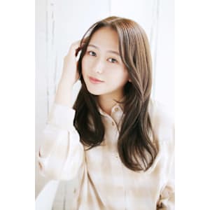 20代30代40代　韓国くびれレイヤーエモージュ