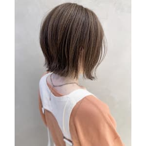 髪質改善カラー/ハイライトカラー/外ハネスタイル