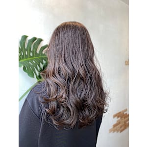 レイヤーカット・ラベンダーグレージュ・韓国風ウェーブ