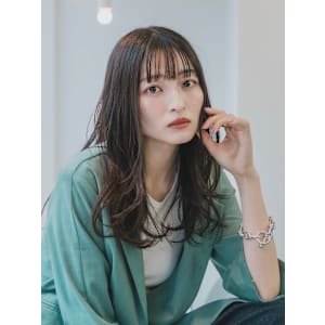 うるつや透明感アッシュグレージュ小顔シースルーバング