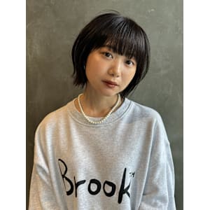 【抜け感◎】ミニボブ×イルミナカラー