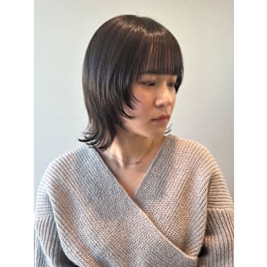 ウルフ/顔周り/外ハネ/透明感カラー/20代30代40代