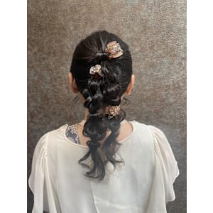 ツインポニーアレンジ