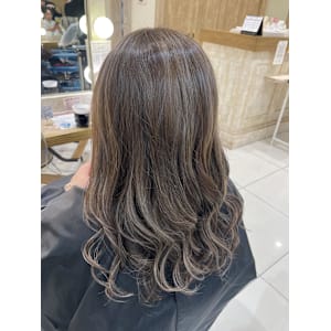 カーキーアッシュ　（千田）